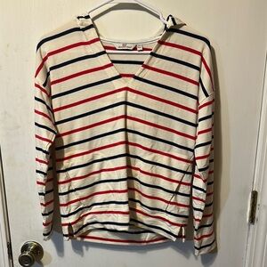 Vineyard Vines sweater
